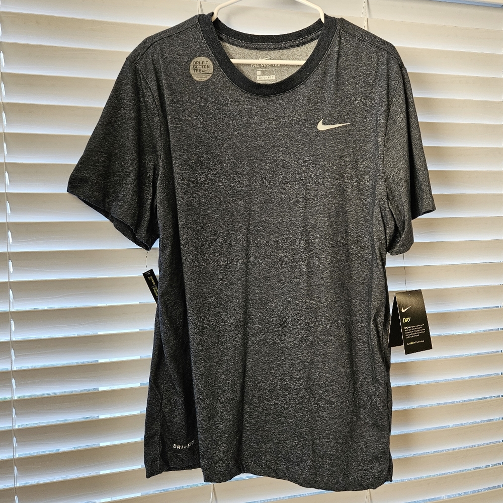 Mens Nike shirt
